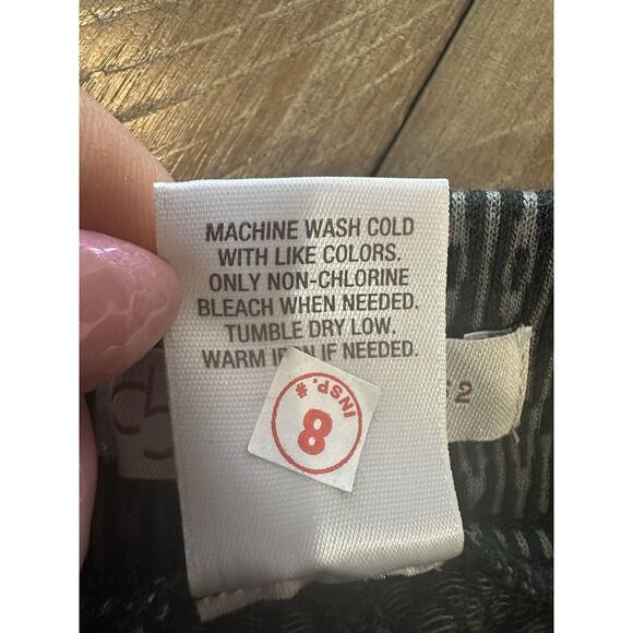 NWT Dressbarn Pleated Gray Geomteric Print Full A Line Skirt Women’s Size Medium - Picture 6 of 8